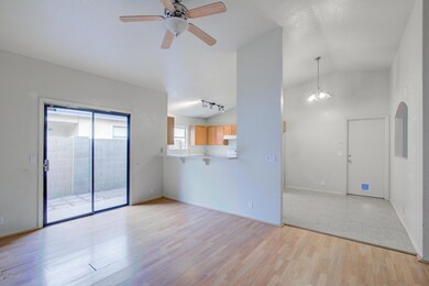 06 4026 N 89th Ave, Phoenix