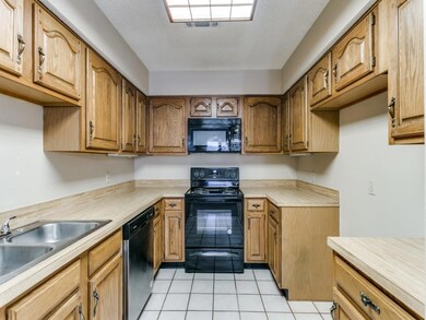 57 Morrow Dr, Bedford, TX 76021 - photo 2