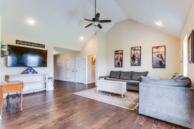 Gorgeous living room!