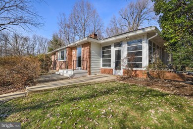 11 Center St, Washington Grove, MD 20880 - photo 3
