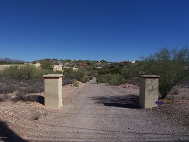 5370 N Hacienda Del Sol Rd, Tucson, AZ 85718 - photo 2