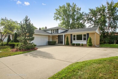 3211 Maple Leaf Dr, Glenview, IL 60026 - photo 7