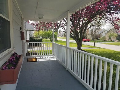 Broadleigh front porch 3