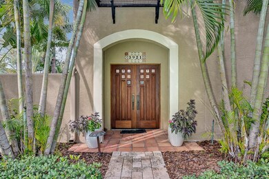 3921 W San Luis St, Tampa, FL 33629 - photo 2