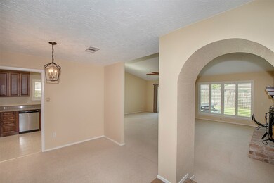 17011 Barcelona Dr, Friendswood, TX 77546 - photo 3
