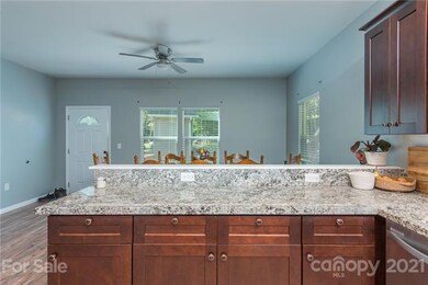 4486 Sugarloaf Rd, Hendersonville, NC 28792 - photo 4