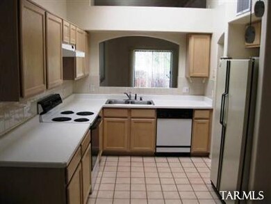 233 E Southern Pines Dr, Tucson, AZ 85737 - photo 5