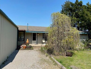 2717 Dripping Springs Rd, Sherman, TX 75090 - photo 2