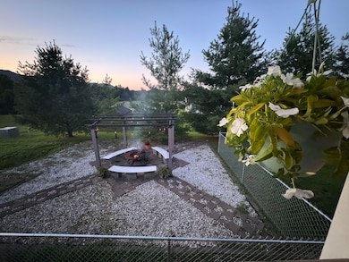 8 Hemlock Cir, Summersville, WV 26651 - photo 7