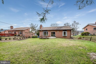 933 Cromwell Bridge Rd, Towson, MD 21286 - photo 4