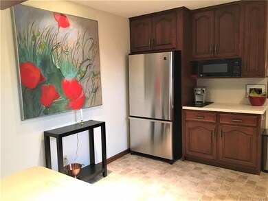 2434 W Greenleaf St, Allentown, PA 18104 - photo 6