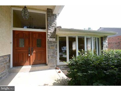 1207 Sandringham Rd, Bala Cynwyd, PA 19004 - photo 2