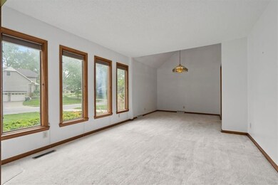 10208 Noland Rd, Lenexa, KS 66215 - photo 3
