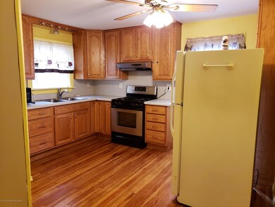 385 Aldrich Rd unit 1st floor, Howell, NJ 07731 - photo 6