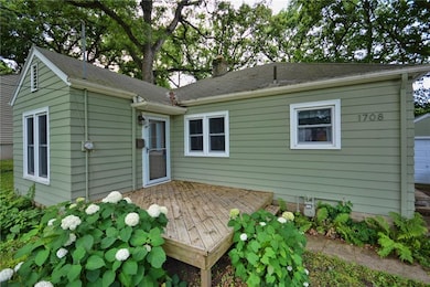 1708 28th St, Des Moines, IA 50310 - photo 3