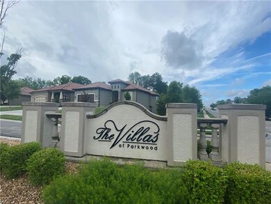 1220 40th St, Lee's Summit, MO 64082 - photo 2