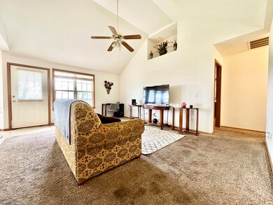 918 W Dustin Ln, Nixa, MO 65714 - photo 2