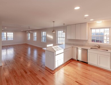 10 Allen Ct unit 4, Somerville, MA 02143 - photo 4