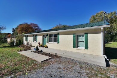 219 Rigney Dr, Manchester, TN 37355 - photo 4