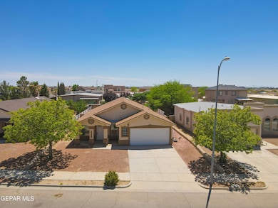 14328 Desert Sage Dr, Horizon City, TX 79928 - photo 2