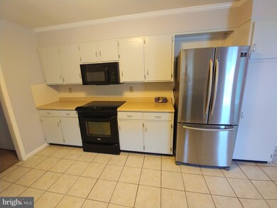 2949 Adams Dr, Chambersburg, PA 17201 - photo 5