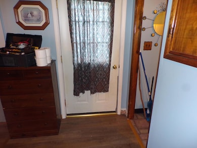 6-side entrance