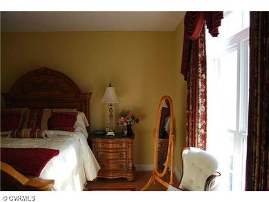 Master Bedroom - BEAUTIFUL ATTACHED MASTER BATH!