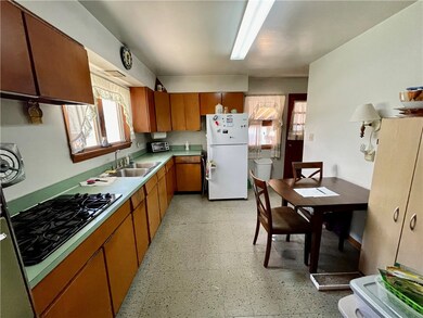 605 Oakmont Ave, Erie, PA 16505 - photo 5