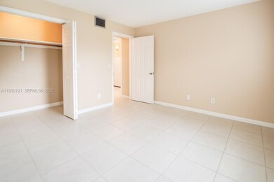 4951 Wedgewood Way unit 1, West Palm Beach, FL 33417 - photo 6