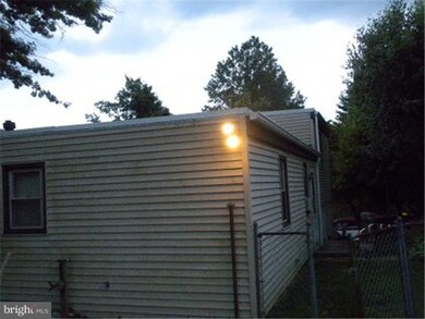 7703 1/2 New St, Glenside, PA 19038 - photo 4