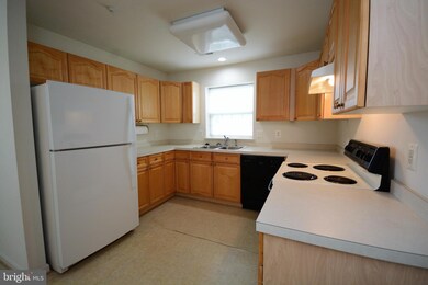 2100 Yates Dr, Frederick, MD 21702 - photo 2