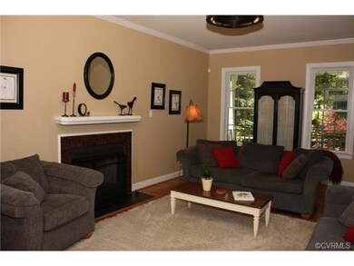 The front to back living/family room has beautiful