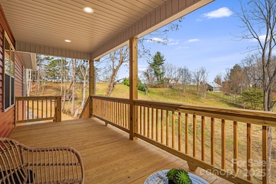 738 Jupiter Rd, Weaverville, NC 28787 - photo 6
