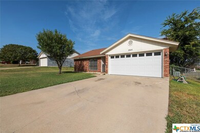 205 Wagontrain Cir, Copperas Cove, TX 76522 - photo 2