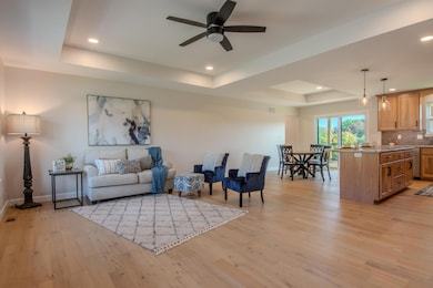 3213 Crystal Ct, Jefferson City, MO 65109 - photo 3