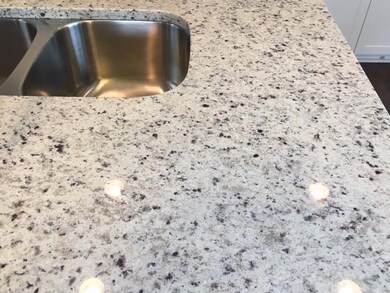 GRANITE COUNTERS IN KITCHEN