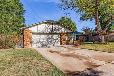 2908 E Memphis St, Broken Arrow, OK 74014 - photo 2