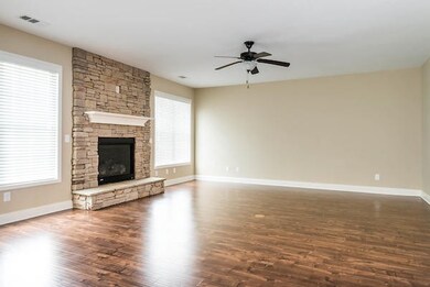 2035 Creekside Manor Ln, Knoxville, TN 37932 - photo 5
