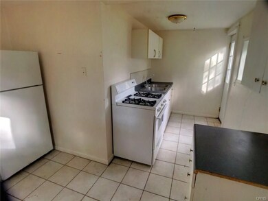 9 N 4th St unit 11, Fulton, NY 13069 - photo 5