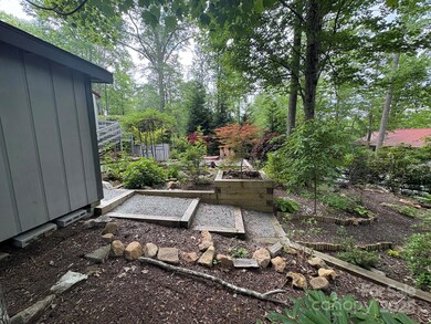 527 Windridge Rd, Newland, NC 28657 - photo 7