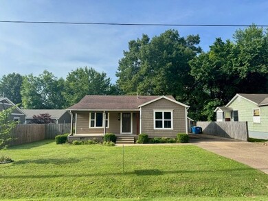 709 NW 6th St, Bentonville, AR 72712 - photo 2