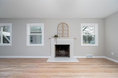 422 Chase Road 008