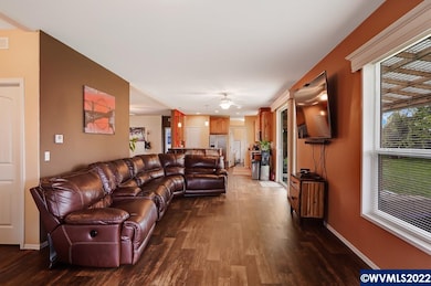 2054 SE Laura Ln, Dallas, OR 97338 - photo 6