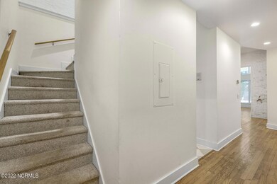 Front-S-29-3foy-Shane-Laura_6148-CR2