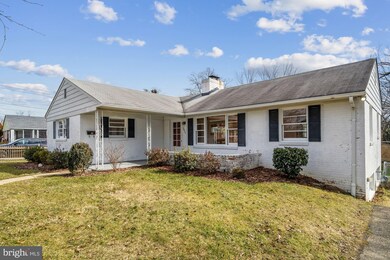 5863 Glen Forest Dr, Falls Church, VA 22041 - photo 2