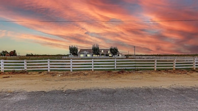 770 Merriam Rd, Hickman, CA 95323 - photo 4