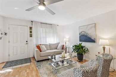 415 Lakepointe Dr unit 103, Altamonte Springs, FL 32701 - photo 4