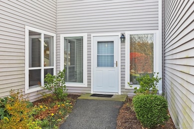 401 Woodsbrook Dr unit 1, Mahopac, NY 10541 - photo 3