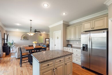 387 Stone Creek Dr-10