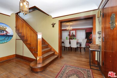 2115 Buckingham Rd, Los Angeles, CA 90016 - photo 6